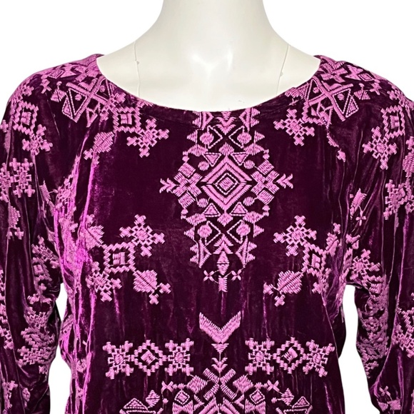 Johnny Was Boatneck Embroidered Velvet Rayon Silk-Blend Purple Tunic Top Size S - Picture 5 of 9